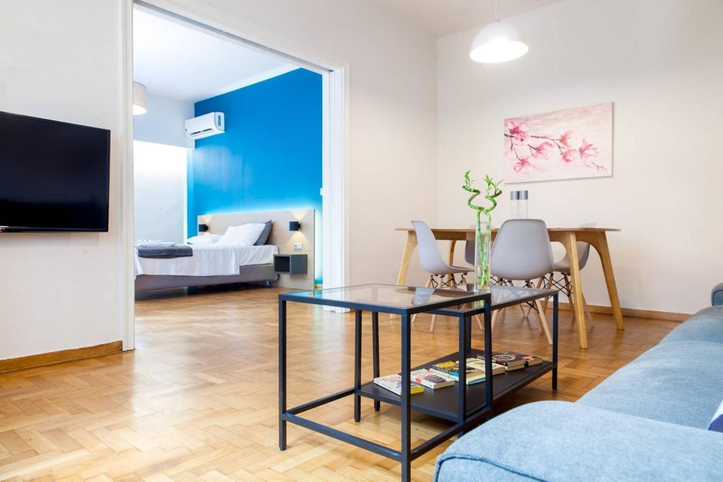 Toni'S 2Bd Home In Centre, 15 Sec To Metro أثينا المظهر الخارجي الصورة